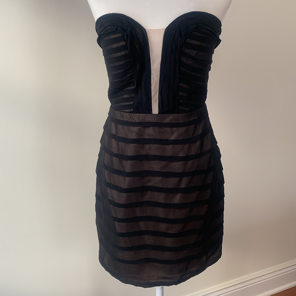 Soloiste Malia Strapless Black Nude Pleated Cocktail Dress Small S